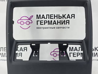 Декоративная накладка центральной консоли BMW X5 E70 [рестайлинг] 2011, 3.0 л., N55 B30 A, бензин, АКПП, белый, правый руль, 5166951957, 51166973511, 6973511