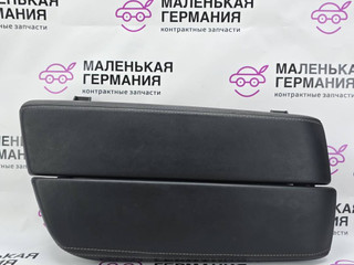 крышка подлокотника BMW 5 серия G30/G31 G30 2017, 3.0 л., B58 B30 A, бензин, АКПП, темно-синий, седан, полный привод, 9918019649, 51168069051, 8069051