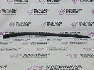 молдинг лобового стекла BMW X1 F48 2017, 2.0 л., B48 A20 B, бензин, АКПП, alpinweiss 3 (300), полный привод, правый руль, 51317350610, 7350610
