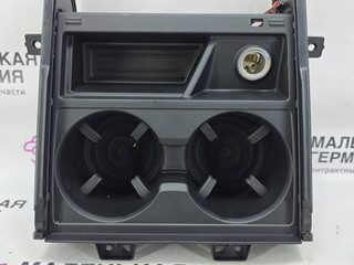вещевой ящик центральной консоли BMW X6 F16 2014, 3.0 л., N55 B30 A, бензин, АКПП, красный, правый руль, 9251973, 51169315332, 9291016, 9315332, 9315333, 9251973, 51169251973