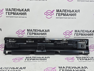 Кронштейн крепления порога BMW X1 F48 2017, 2.0 л., B48 A20 B, бензин, АКПП, alpinweiss 3 (300), полный привод, правый руль, 51777332331, 7332331