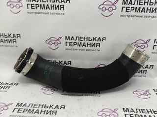 патрубок интеркулера BMW X1 F48 2017, 2.0 л., B48 A20 B, бензин, АКПП, alpinweiss 3 (300), полный привод, правый руль, 13717637197, 7637197