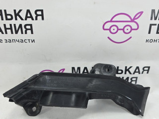 уплотнитель подкапотного пространства BMW 6 серия F06/F12/F13 2012, 4.4 л., N63 B44 B, бензин, АКПП, alpinweiss 3 (300), хетчбэк 5 дв., задний привод, правый руль, 51767206570, 7206570