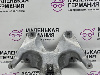 кронштейн КПП BMW 6 серия F06/F12/F13 2012, 4.4 л., N63 B44 B, бензин, АКПП, alpinweiss 3 (300), хетчбэк 5 дв., задний привод, правый руль, 22326775909, 6775909