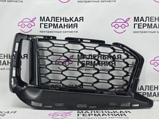заглушка (решетка) в бампер BMW 5 серия G30/G31 G30 2019, 4.4 л., N63 B44 C, бензин, АКПП, carbonschwarz metallic (416), седан, полный привод, 51118063421, 8063421