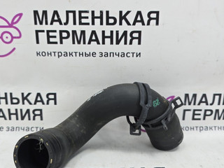 патрубок радиатора BMW X1 F48 2017, 2.0 л., B48 A20 B, бензин, АКПП, alpinweiss 3 (300), полный привод, правый руль, 17127617368, 7617368