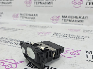 кнопка ручного тормоза (ручника) Mercedes-Benz A-Класс W176 2013, 2.0 л., M 270.920, бензин, робот, серый, хетчбэк 5 дв., передний привод, правый руль, A2469050451