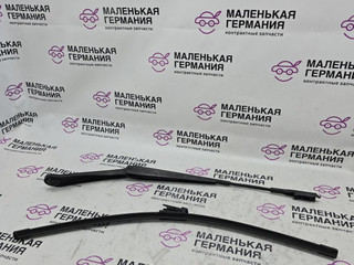 щеткодержатель (поводок стеклоочистителя, дворник) Mercedes-Benz A-Класс W176 2013, 2.0 л., M 270.920, бензин, робот, серый, хетчбэк 5 дв., передний привод, правый руль, A1768200344