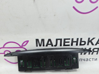 индикатор парковки Mercedes-Benz A-Класс W176 2013, 2.0 л., M 270.920, бензин, робот, серый, хетчбэк 5 дв., передний привод, правый руль, A1725420023