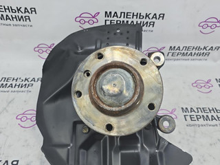 кулак поворотный правый BMW Z4 E85 2004, 3.0 л., M54 B30 (306S3), бензин, робот, titansilber metallic (354), кабриолет, правый руль, 31211096430, 1096430