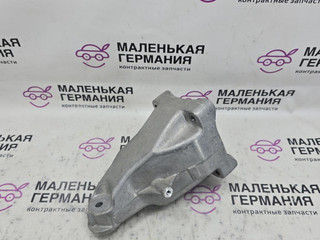 кронштейн двигателя Mercedes-Benz E-Класс W212 [рестайлинг] W212 2013, 2.0 л., M 274.920, бензин, АКПП, 775 iridiumsilber, седан, задний привод, правый руль, A2742230204