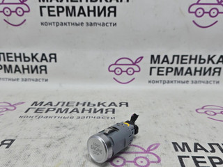кнопка запуска двигателя Volkswagen Passat B8 2015, 1.8 л., CJSA, бензин, робот, 2t/c9x чёрный перламутр, седан, правый руль, 3G2959839