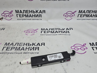 усилитель антенны Mercedes-Benz C-Класс W204 [рестайлинг] W204.048 2012, 1.8 л., M 271.860, бензин, АКПП, 149 белый, седан, задний привод, правый руль, A2048204389