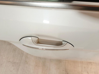 ручка наружная задняя правая BMW 5 серия G30/G31 G30 2018, 2.0 л., B48 B20 A, бензин, АКПП, a96 mineral-weiss metallic, седан, задний привод, правый руль, 51218492206, 8492206
