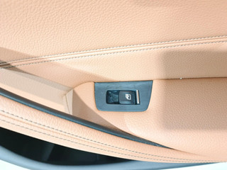кнопка стеклоподъемника двери задней правой BMW 5 серия G30/G31 G30 2017, 2.0 л., B48 B20 A, бензин, АКПП, b65 jatoba brown metallic, седан, задний привод, правый руль, 9327031, 61319327031