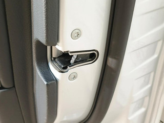 замок двери передней правой Mercedes-Benz E-Класс W212 [рестайлинг] W212 2013, 2.0 л., M 274.920, бензин, АКПП, 775 iridiumsilber, седан, задний привод, правый руль, A2047202835