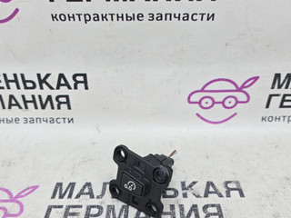 кнопка (выключатель) Audi A5 F5 2018, 2.0 л., CVKB, бензин, АКПП, белый металлик 2y / s9r, хетчбэк 5 дв., правый руль, 4M2907569