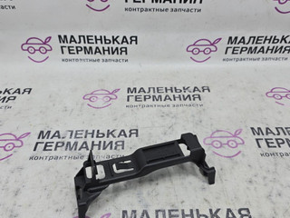 кронштейн (крепление) Audi A5 F5 2018, 2.0 л., CVKB, бензин, АКПП, белый металлик 2y / s9r, хетчбэк 5 дв., правый руль, 8W0907741