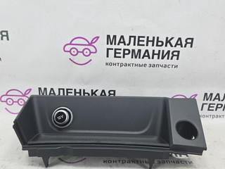 прикуриватель Audi A5 F5 2018, 2.0 л., CVKB, бензин, АКПП, белый металлик 2y / s9r, хетчбэк 5 дв., правый руль, 8W2864131