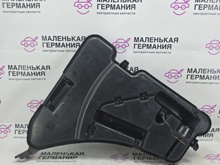 бачок омывателя BMW 5 серия G30/G31 G30 2017, 2.0 л., B48 B20 A, бензин, АКПП, b65 jatoba brown metallic, седан, задний привод, правый руль, 61667377035, 7377035, 8373328