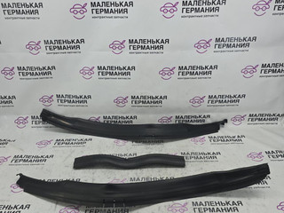 уплотнитель подкапотного пространства Mercedes-Benz C-Класс W204 [рестайлинг] W204.048 2012, 1.8 л., M 271.860, бензин, АКПП, 149 белый, седан, задний привод, правый руль, A2046282798, A2046280898, A2046280998