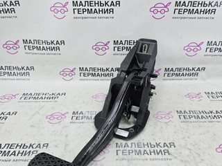 педаль тормоза BMW 5 серия G30/G31 G30 2018, 2.0 л., B48 B20 A, бензин, АКПП, a96 mineral-weiss metallic, седан, задний привод, правый руль, 35006861772, 6861772