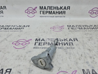 личинка дверного замка Volkswagen Passat CC 1 поколение [рестайлинг] 2013, 2.0 л., CCZB, бензин, робот, z2/h5x синий металлик, седан, передний привод, правый руль, 3C8837167A