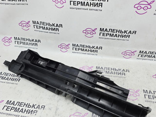 кронштейн радиатора BMW X5 F15 2013, 3.0 л., N57 D30 A, дизель, АКПП, 300 alpinweiss iii, полный привод, правый руль, 17118572188, 8572188, 8570940, 0924246, 3157844