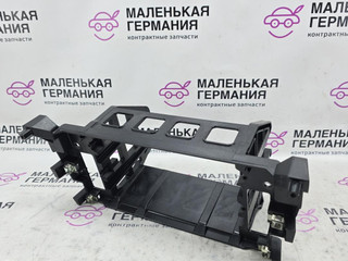 крепление магнитолы BMW M5 F10 2012, 4.4 л., S63 B44 B, бензин, робот, 300 alpinweiss 3, седан, задний привод, правый руль, 51459166665, 9166665