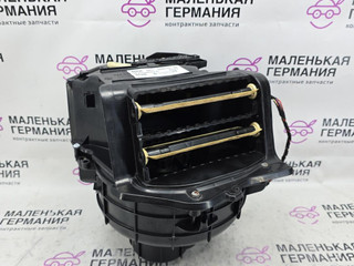 моторчик печки BMW M5 F10 2012, 4.4 л., S63 B44 B, бензин, робот, 300 alpinweiss 3, седан, задний привод, правый руль, 64119248170, 9248170, 5HL351321-671, 5HL010792-04, 9159332, 07022012, K9749006