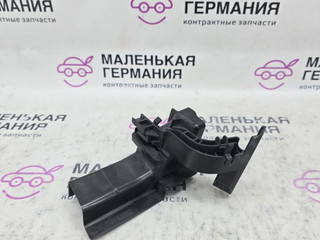 кронштейн (крепление) Mercedes-Benz GLA-Класс X156 2014, 2.0 л., M 270.920, бензин, робот, белый calcite white (650u), хетчбэк 5 дв., полный привод, правый руль, A1567230214