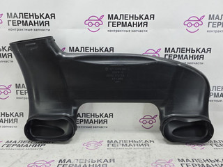 воздухозаборник BMW X5 F15 2013, 3.0 л., N57 D30 A, дизель, АКПП, 300 alpinweiss iii, полный привод, правый руль, 13718570289, 8570289
