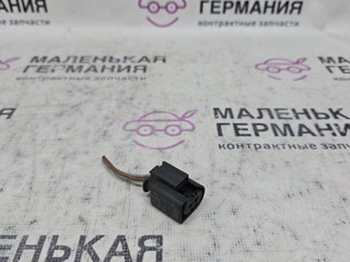 разъем (фишка) проводки BMW X5 F15 2013, 3.0 л., N57 D30 A, дизель, АКПП, 300 alpinweiss iii, полный привод, правый руль, 7601023