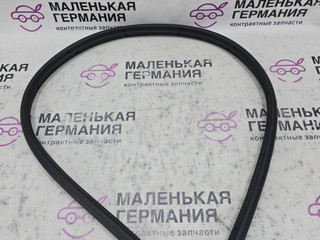 уплотнитель подкапотного пространства Jeep Wrangler 4 поколение (2017 - 2023), 68295588