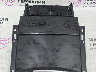 подстаканник Mercedes-Benz E-Класс W212 [рестайлинг] W212 2013, 2.0 л., M 274.920, бензин, АКПП, 775 iridiumsilber, седан, задний привод, правый руль, A2126890091, A2126809950