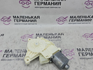 моторчик стеклоподъемника задний правый Mercedes-Benz E-Класс W212 [рестайлинг] W212 2014, 2.0 л., M 274.920, бензин, АКПП, 149 u белый, седан, задний привод, правый руль, A2048200642, 0130822504