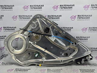 замок двери задней правой Mercedes-Benz C-Класс W204 [рестайлинг] W204.048 2012, 1.8 л., M 271.860, бензин, АКПП, 149 белый, седан, задний привод, правый руль, A0997300235, A1729056100, A2047600204, A2047600404
