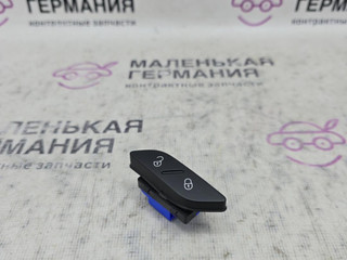 Кнопка блокировки двери Volkswagen Golf GTI 6 поколение 2011, 2.0 л., CCZB, бензин, робот, b4/b9a белый, хетчбэк 5 дв., передний привод, правый руль, 5K0962126