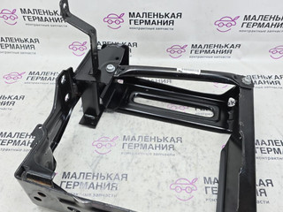 кронштейн радиатора BMW X5 G05 2021, 3.0 л., B58B30C, бензин, АКПП, черный, внедорожник 5 дв., полный привод, 51117421884, 7421884