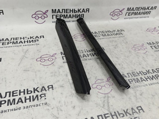 Декоративная накладка центральной консоли Mercedes-Benz E-Класс W212/S212/C207/A207 W212 2012, 1.8 л., M 271.860, бензин, АКПП, 040 черный, седан, задний привод, правый руль, A2126906362, A2126906462