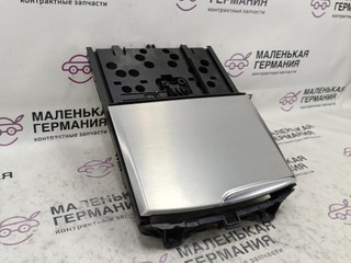 Рамка ящика для мелких вещей BMW 5 серия G30/G31 G30 2018, 2.0 л., B48 B20 A, бензин, АКПП, a96 mineral-weiss metallic, седан, задний привод, правый руль, 51169330629, 9330629, 63316824295, 6824295, 6820664, 9329984, 9388156, 9383990