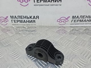 крепление стабилизатора / втулки стабилизатора BMW 5 серия G30/G31 G30 2018, 2.0 л., B48 B20 A, бензин, АКПП, a96 mineral-weiss metallic, седан, задний привод, правый руль, 6861463, 6861477, 18433810, 33556861477