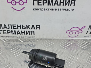насос (моторчик) омывателя стекла BMW 5 серия G30/G31 G30 2017, 2.0 л., B47 D20 A, дизель, АКПП, black sapphire metallic (475), седан, задний привод, правый руль, 67127310147, 7310147, 7345885