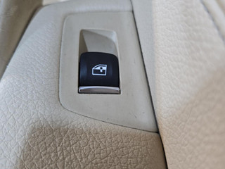 кнопка стеклоподъемника двери задней правой BMW 5 серия G30/G31 G30 2018, 2.0 л., B48 B20 A, бензин, АКПП, черный 475, седан, задний привод, правый руль, 9327031, 61319327031