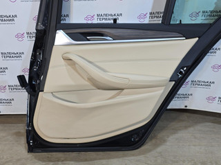 обшивка двери задняя правая BMW 5 серия G30/G31 G30 2018, 2.0 л., B48 B20 A, бензин, АКПП, черный 475, седан, задний привод, правый руль, 51427477154, 7477154