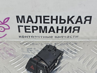 кнопка аварийной сигнализации BMW 5 серия G30/G31 G30 2018, 2.0 л., B48 B20 A, бензин, АКПП, черный 475, седан, задний привод, правый руль, 61316993047, 6993047, 34743201