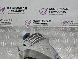 кронштейн двигателя BMW 5 серия F07/F10/F11 F11 2010, 2.5 л., N52 B25 AF, бензин, АКПП, универсал, задний привод, правый руль, 22116775911, 6775911