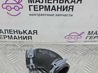 патрубок радиатора Mercedes-Benz C-Класс W205/S205/C205 W205.042 2014, 2.0 л., M 274.920, бензин, АКПП, 755 серый, седан, задний привод, правый руль, A2742003482