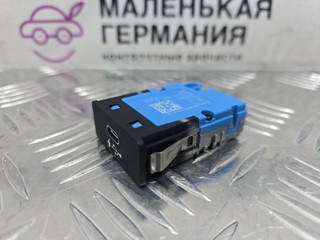 порт зарядный BMW 8 серия G14/G15 G15 2021, 4.4 л., N63B44D, бензин, АКПП, черный, купе, полный привод, 84108711939, 8711939, 84108794158, 8794158