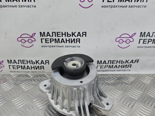 подушка крепления двигателя Mercedes-Benz C-Класс W205/S205/C205 W205.042 2014, 2.0 л., M 274.920, бензин, АКПП, 755 серый, седан, задний привод, правый руль, A2052400300